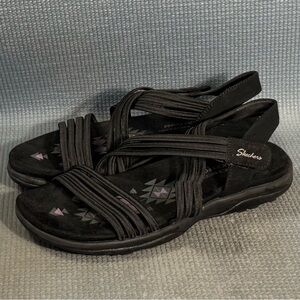 Skechers Women's Reggae Slim-Simply Stretchy Hands Free Sport Sandals Size 8